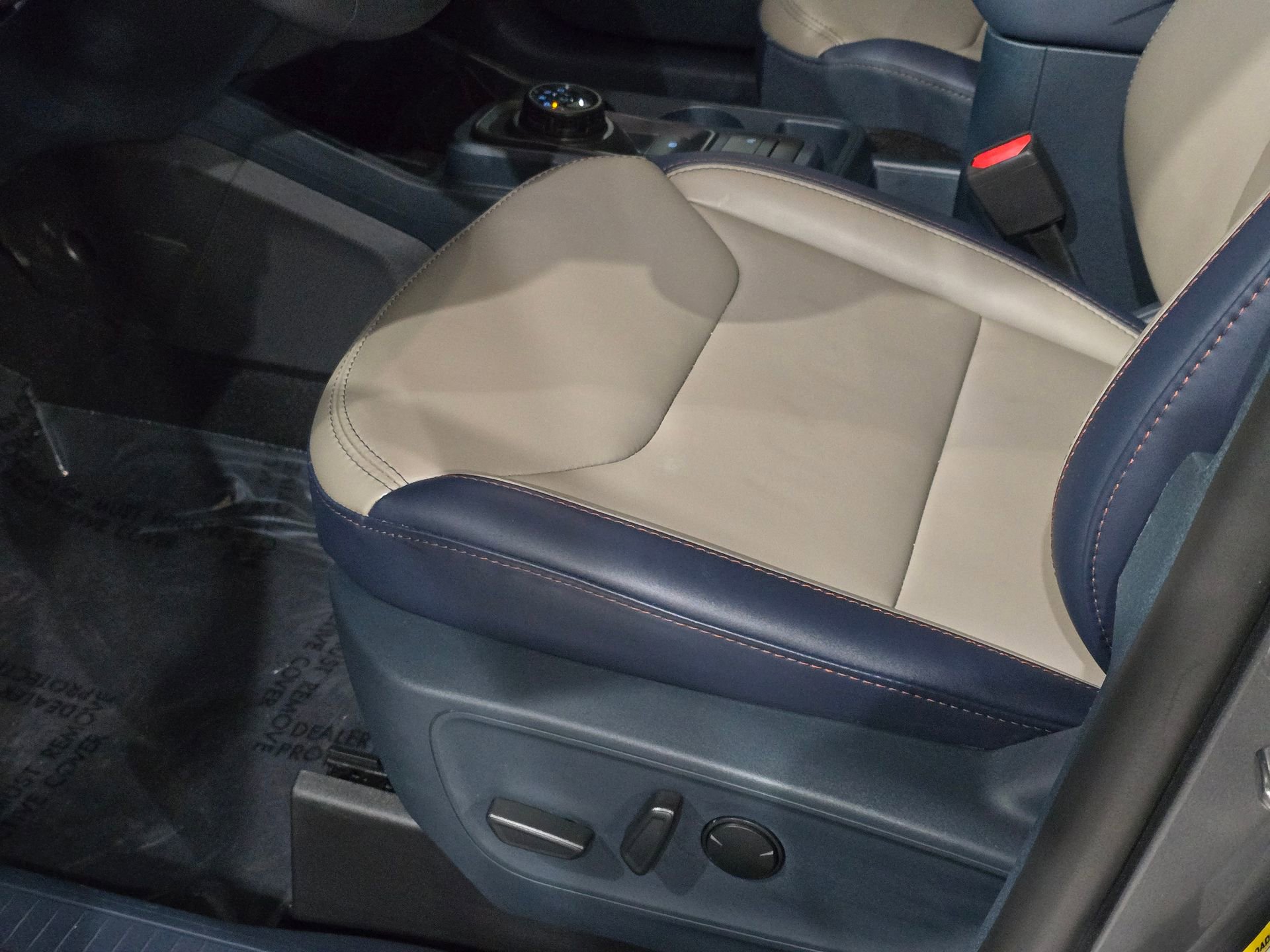 New 2025 Ford Maverick Lariat w/ 4K Tow Package image 20