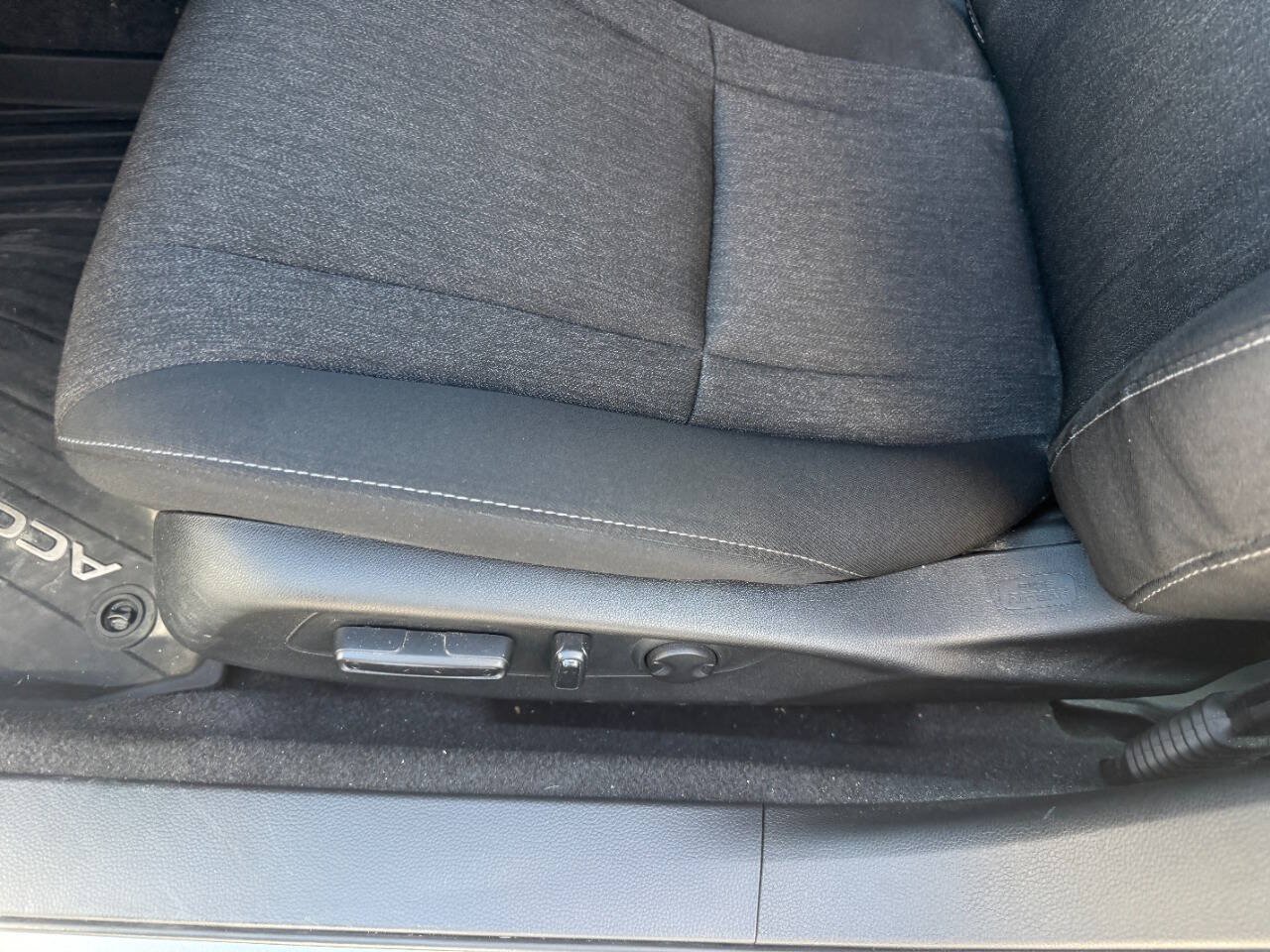Used 2023 Honda Accord EX image 24