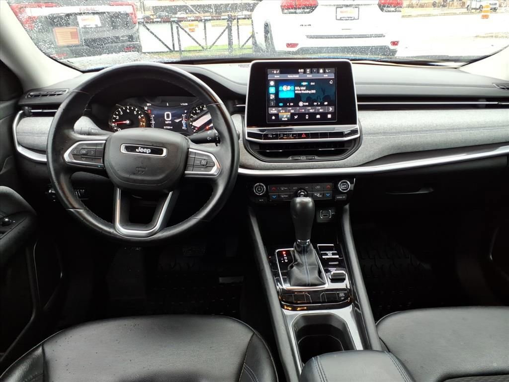 Certified 2022 Jeep Compass Latitude w/ Convenience Group image 13