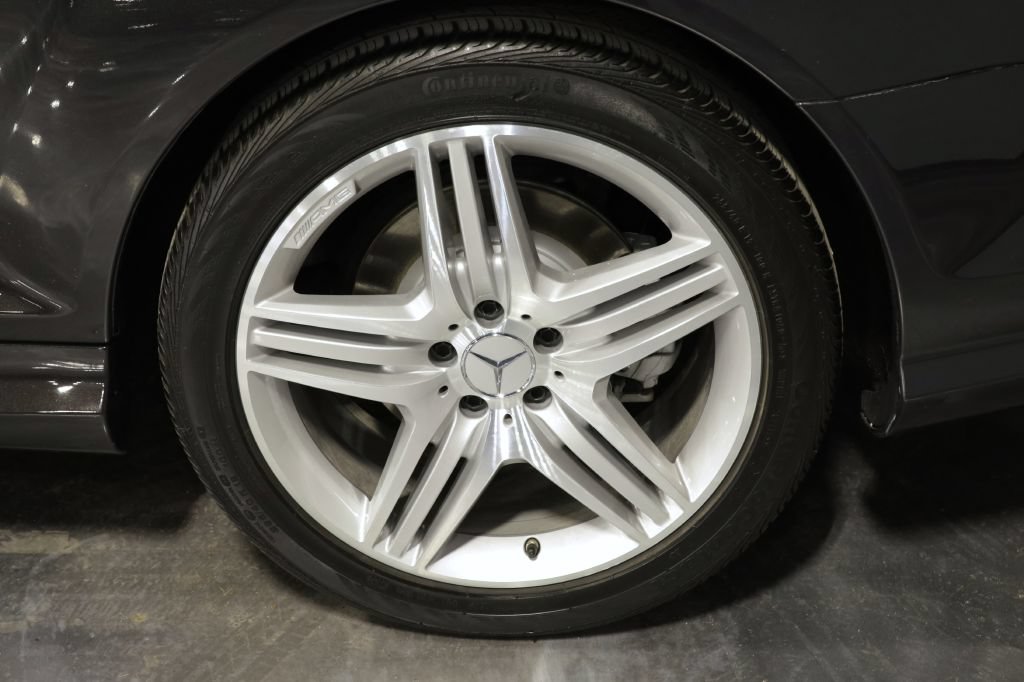 Used 2013 Mercedes-Benz CL 550 4MATIC image 48