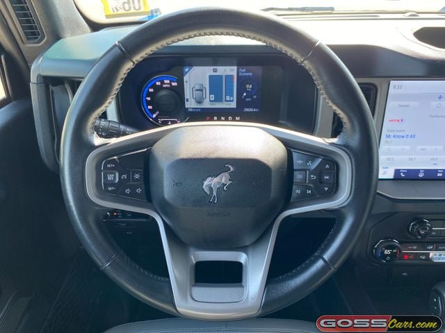 Used 2024 Ford Bronco Outer Banks AWD/4WD image 16