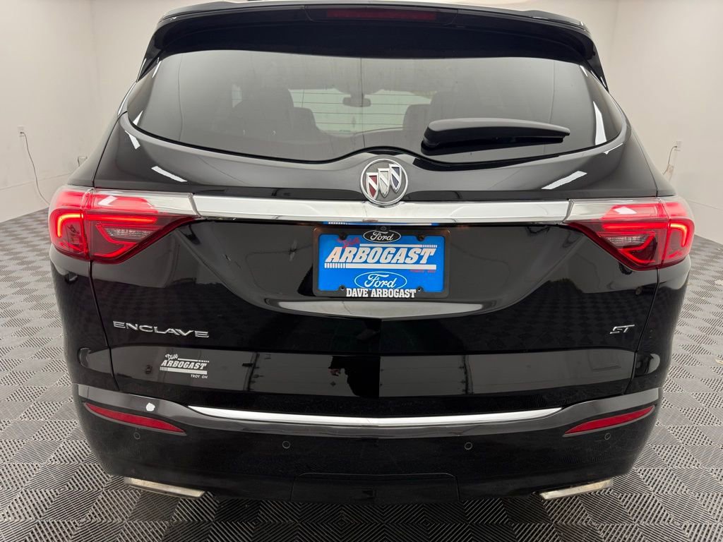 Used 2024 Buick Enclave Essence w/ Sport Touring Edition image 15