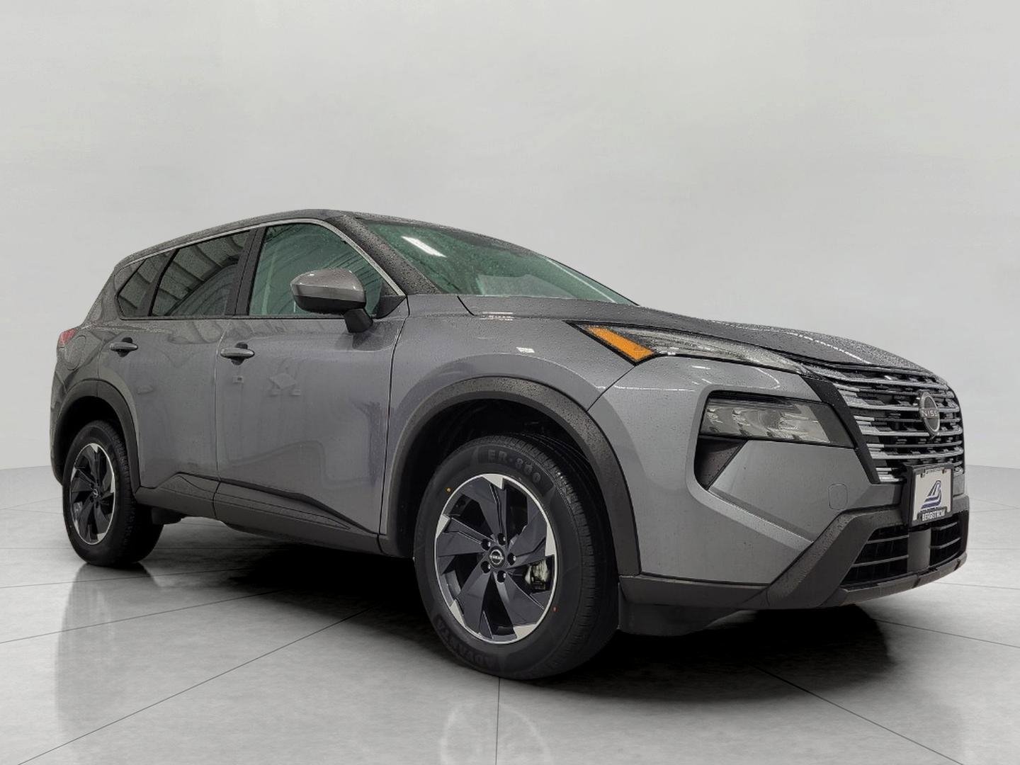 Used 2025 Nissan Rogue SV AWD/4WD image 1
