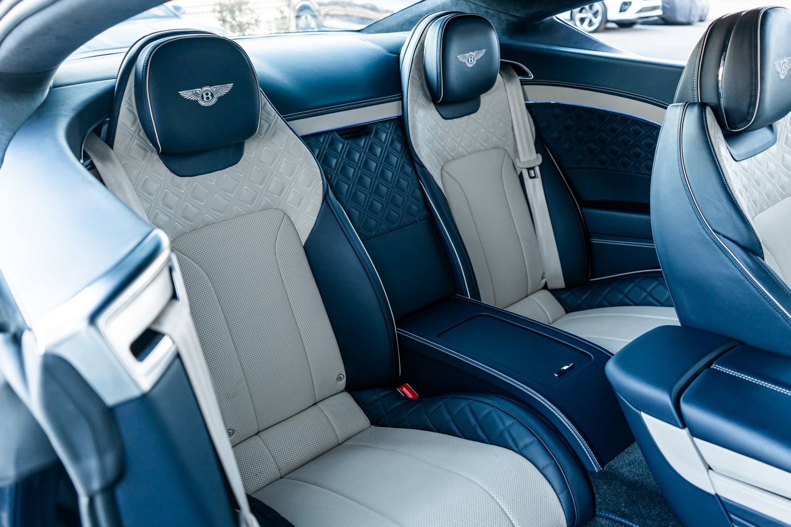 Used 2022 Bentley Continental GT image 39