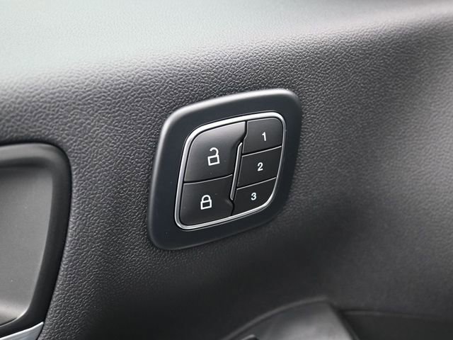 New 2025 Ford Escape SE w/ PHEV Premium Package image 13
