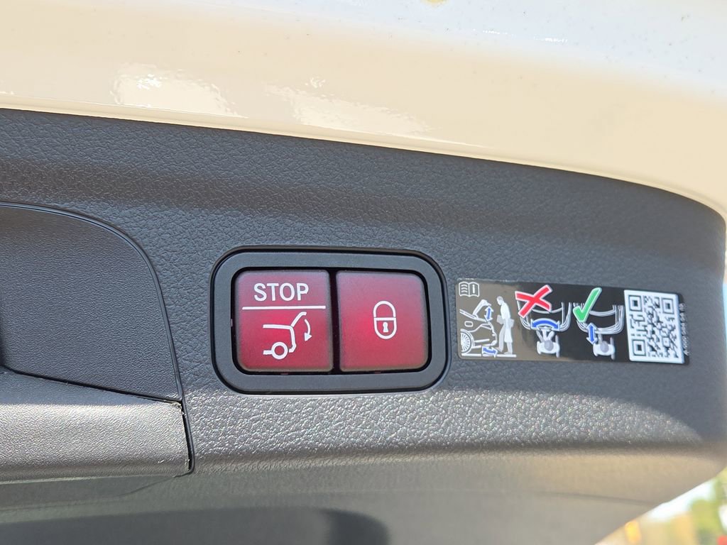 New 2026 Mercedes-Benz GLE 450 4MATIC image 16