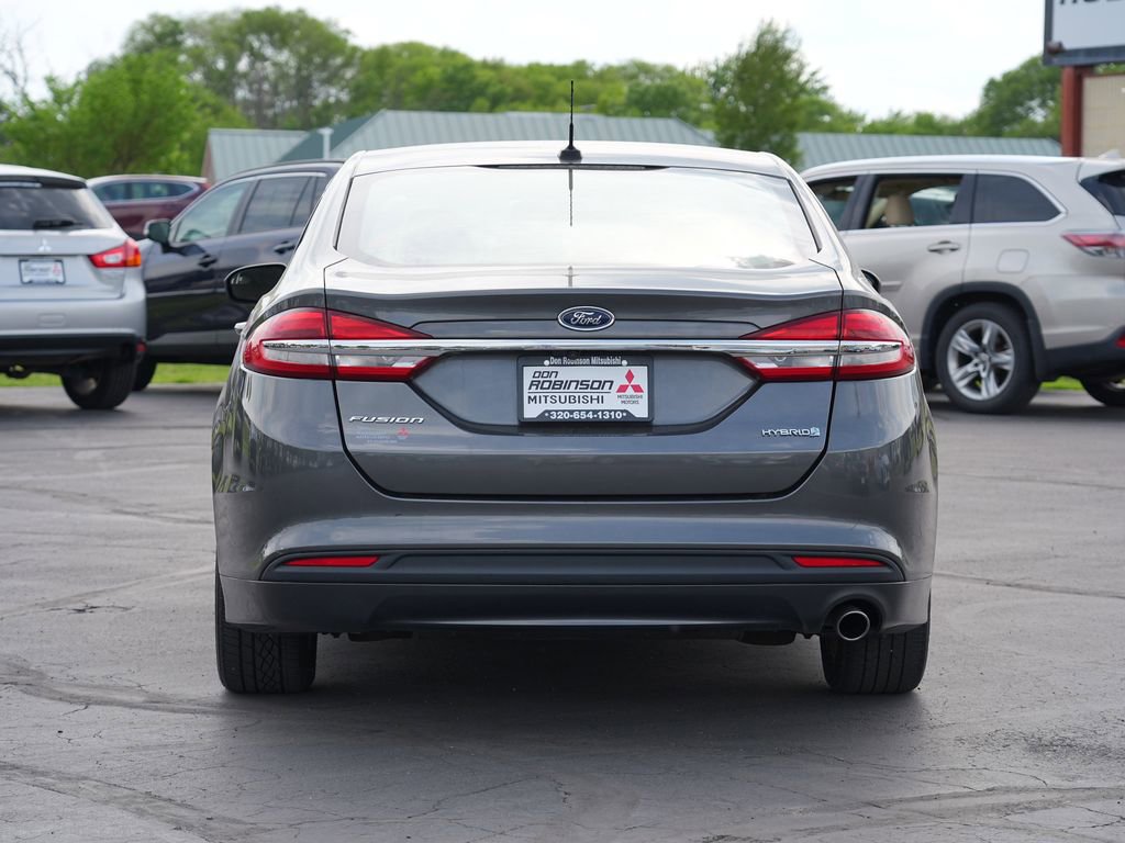Used 2018 Ford Fusion S FWD image 4
