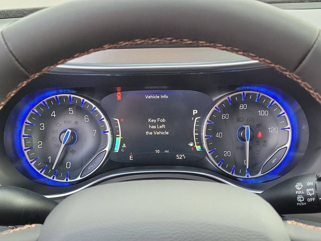 New 2026 Chrysler Pacifica Pinnacle w/ Trailer Tow Group AWD/4WD image 29