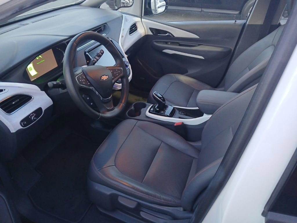 Used 2021 Chevrolet Bolt Premier w/ Infotainment Package image 15