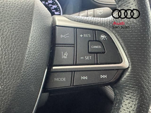 Used 2021 Toyota Sienna Limited FWD image 28