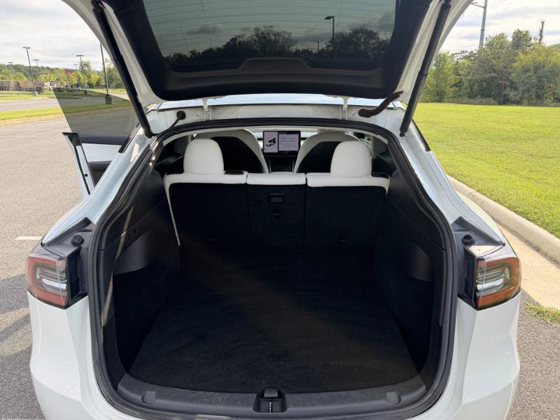 Used 2020 Tesla Model Y Performance AWD/4WD image 28