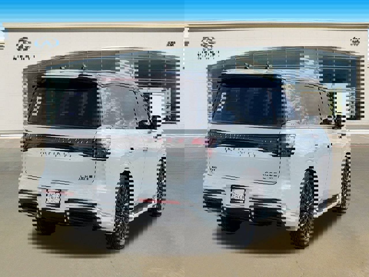 New 2026 INFINITI QX80 Autograph image 3