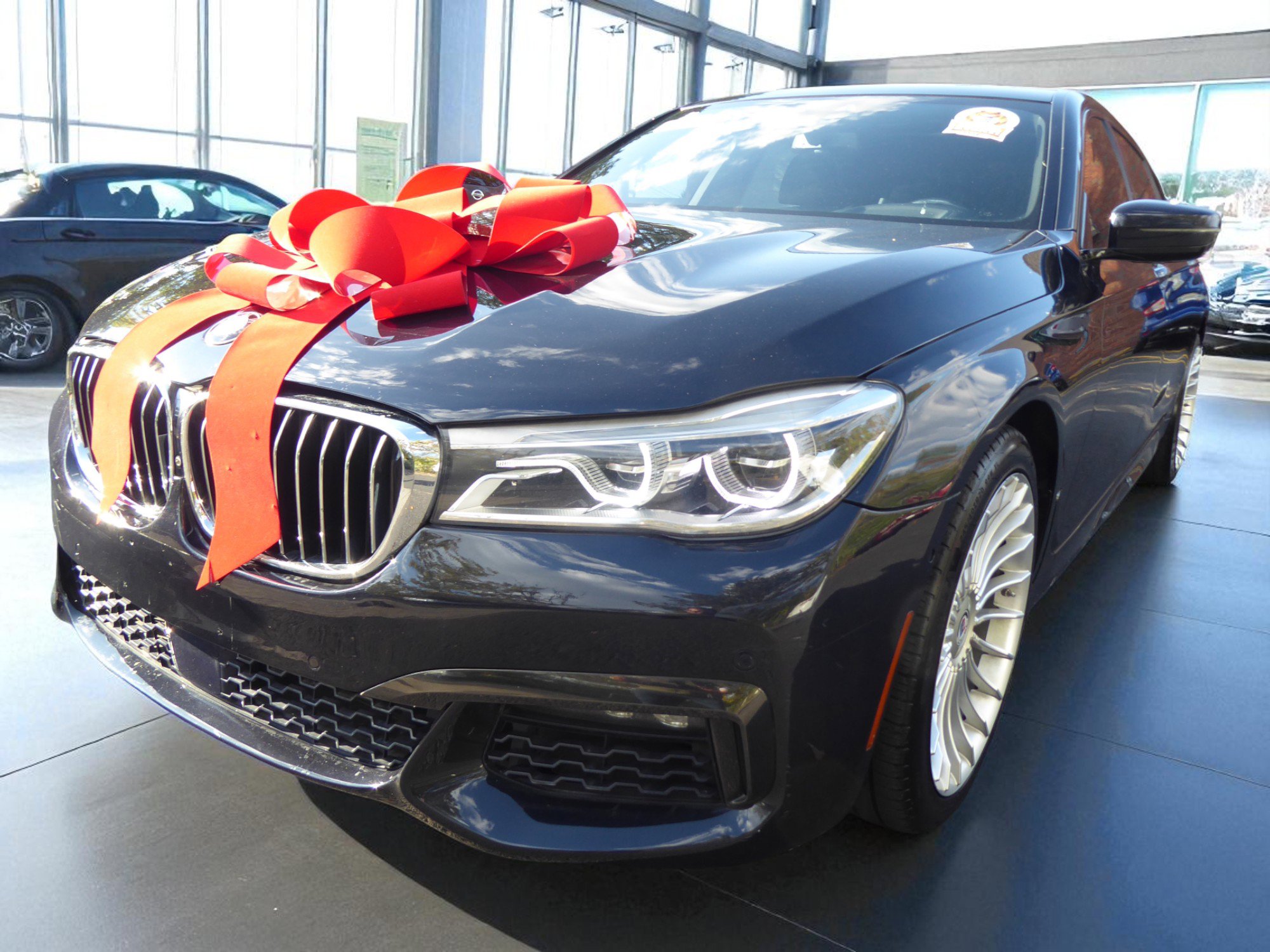 Used 2016 BMW 750i xDrive image 5