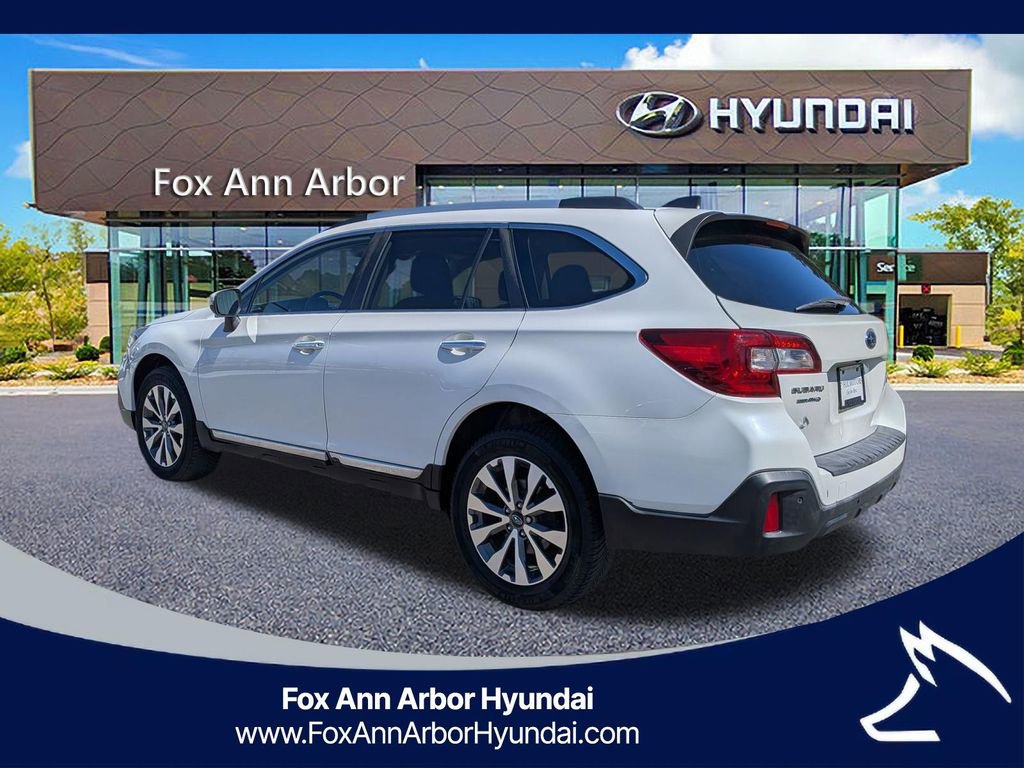 Used 2019 Subaru Outback 3.6R Touring AWD/4WD image 3