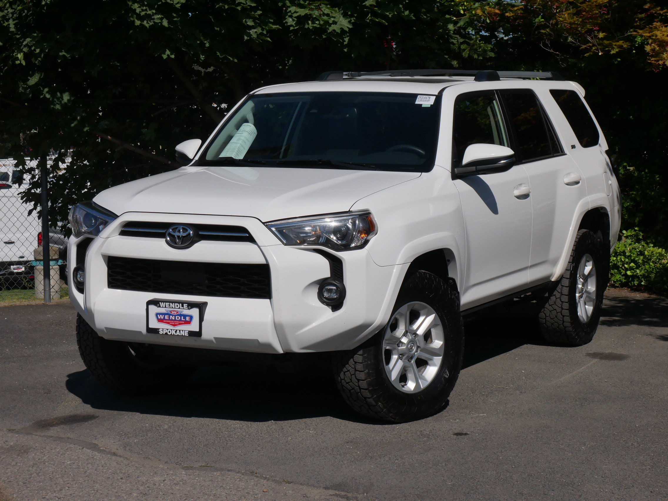 Used 2022 Toyota 4Runner SR5 Premium w/ Moonroof Package image 2