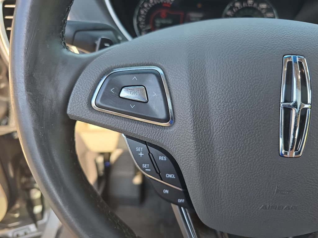 Used 2017 Lincoln MKX Reserve w/ Lincoln MKX Climate Package AWD/4WD image 20