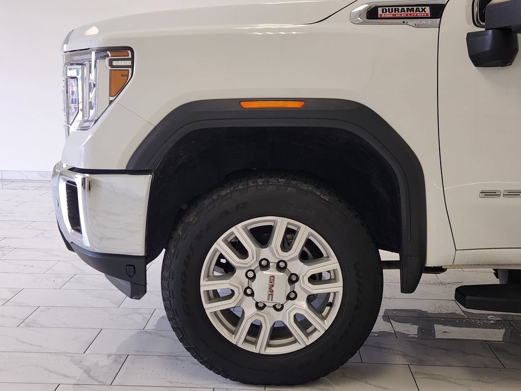 Used 2022 GMC Sierra 2500 SLT w/ SLT Preferred Package AWD/4WD image 8
