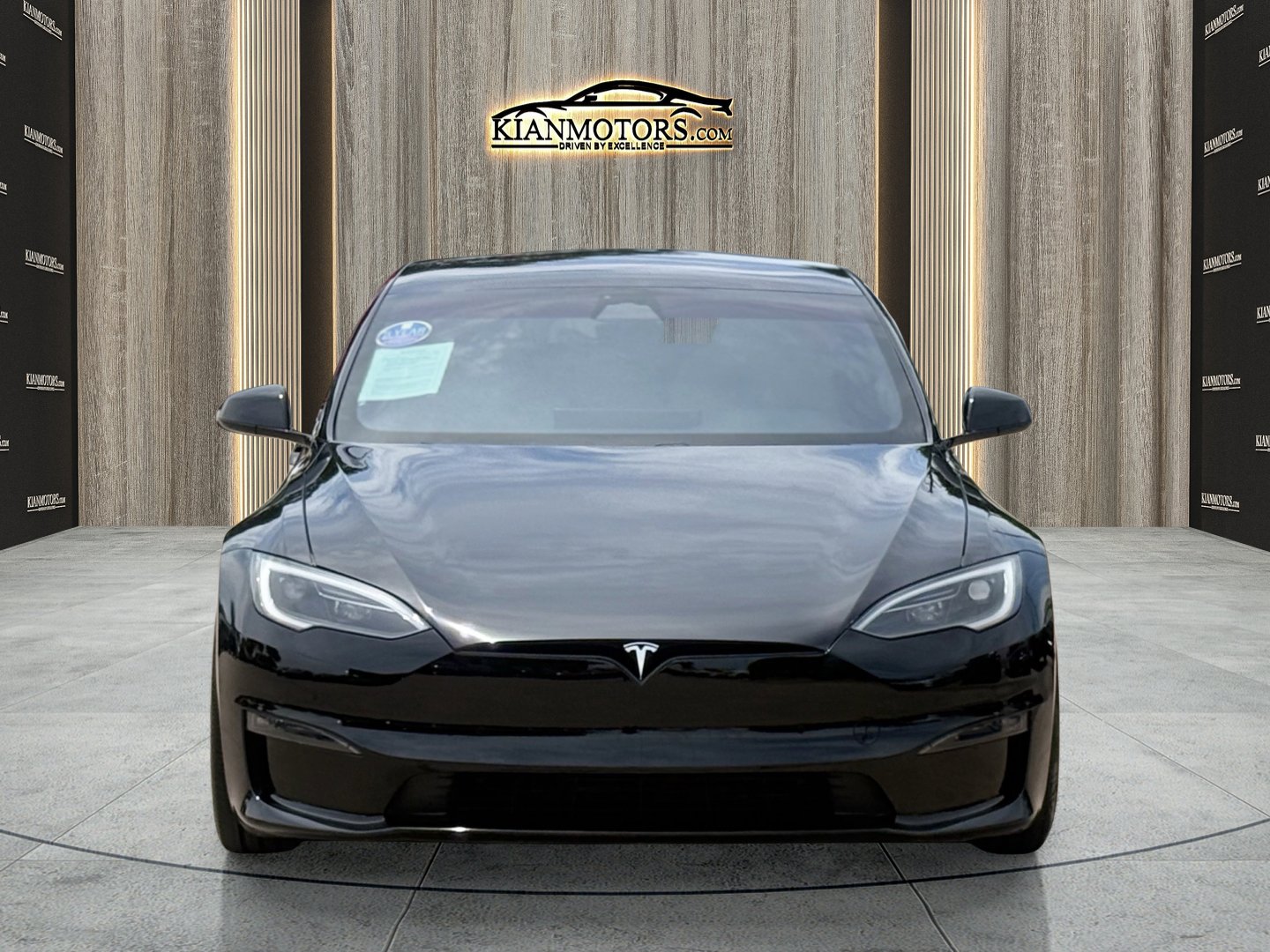 Used 2023 Tesla Model S Plaid AWD/4WD image 2
