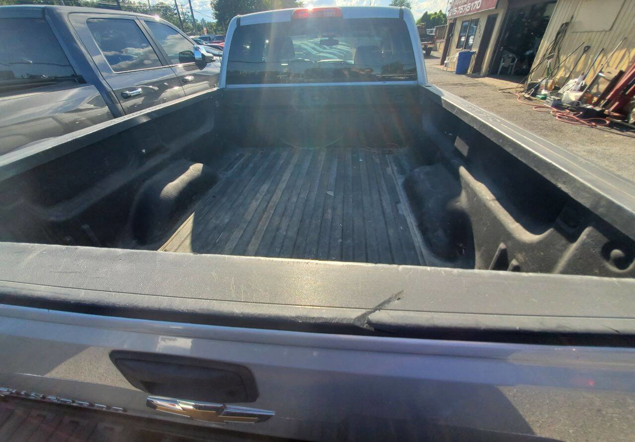 Used 2018 Chevrolet Silverado 1500 LT w/ All Star Edition image 8