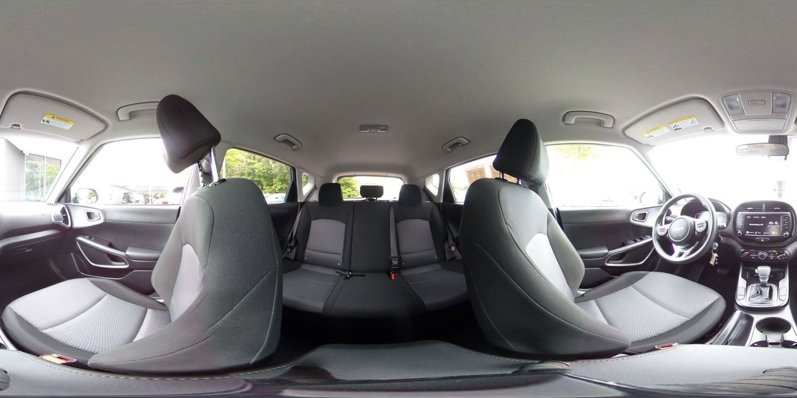 Used 2025 Kia Soul LX w/ LX Technology Package FWD image 42