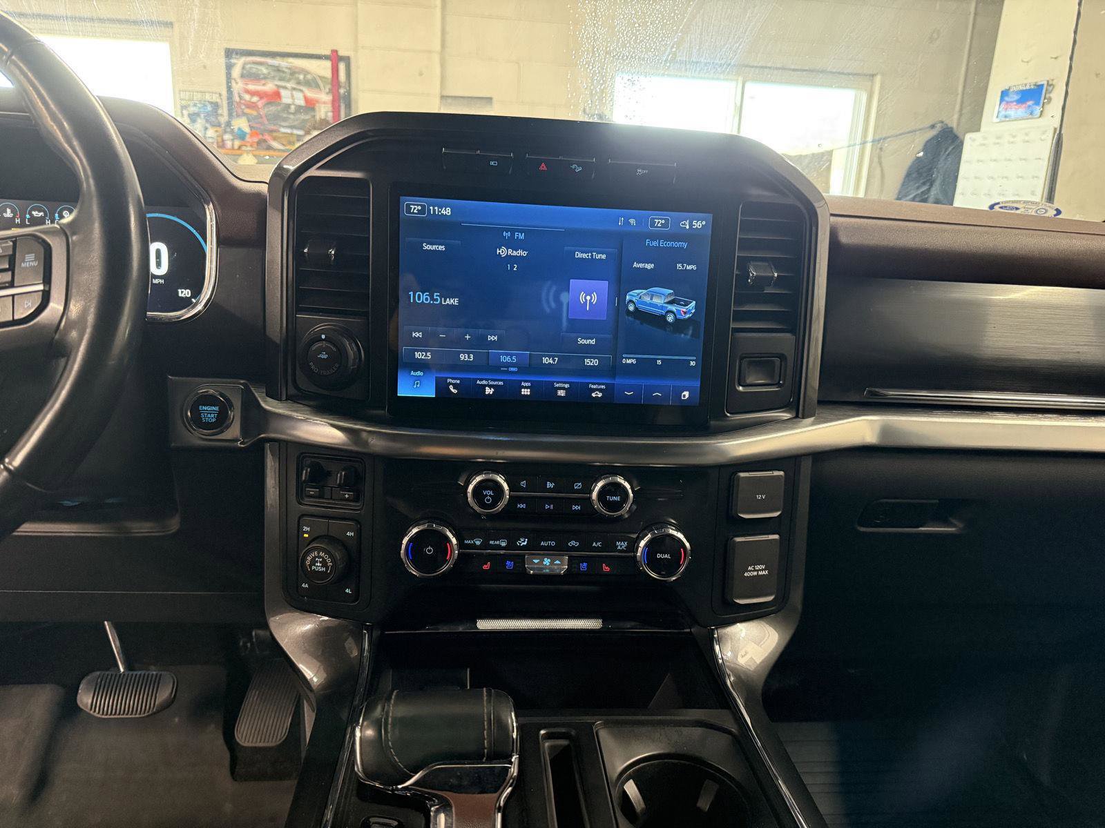 Used 2022 Ford F150 Lariat w/ Max Trailer Tow Package image 16