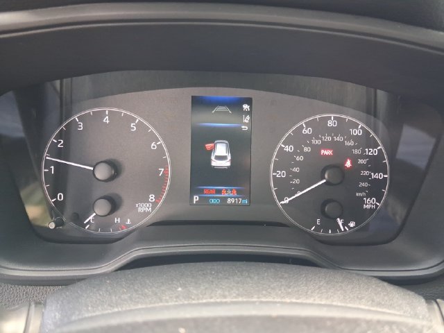 Used 2023 Toyota Corolla Cross LE FWD image 5