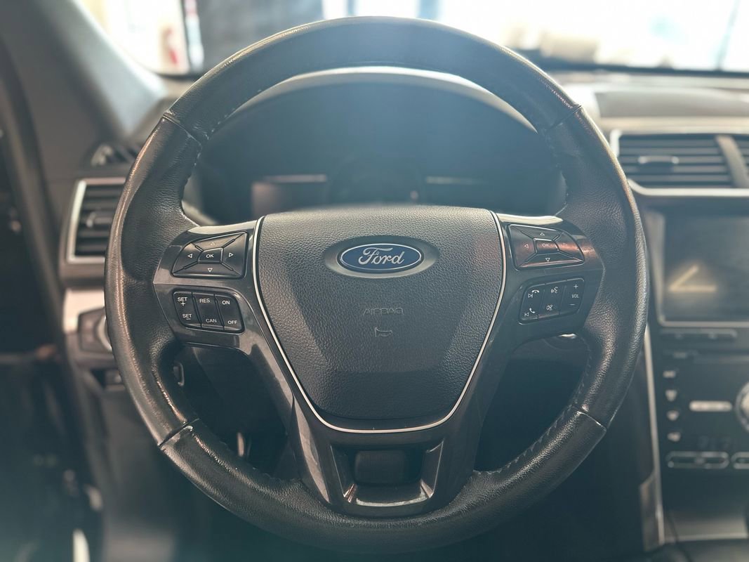Used 2019 Ford Explorer Limited w/ Class III Trailer Tow Package AWD/4WD image 17