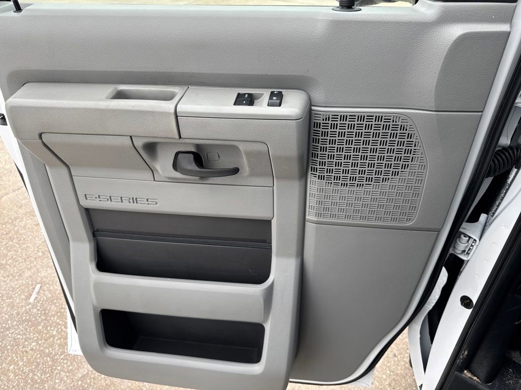 New 2026 Ford E-450 and Econoline 450 Super Duty w/ Power Equipment Group image 35