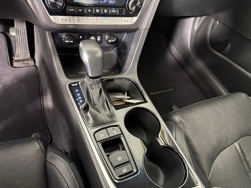 Used 2018 Hyundai Sonata Limited w/ Limited Ultimate Package 03 FWD image 17