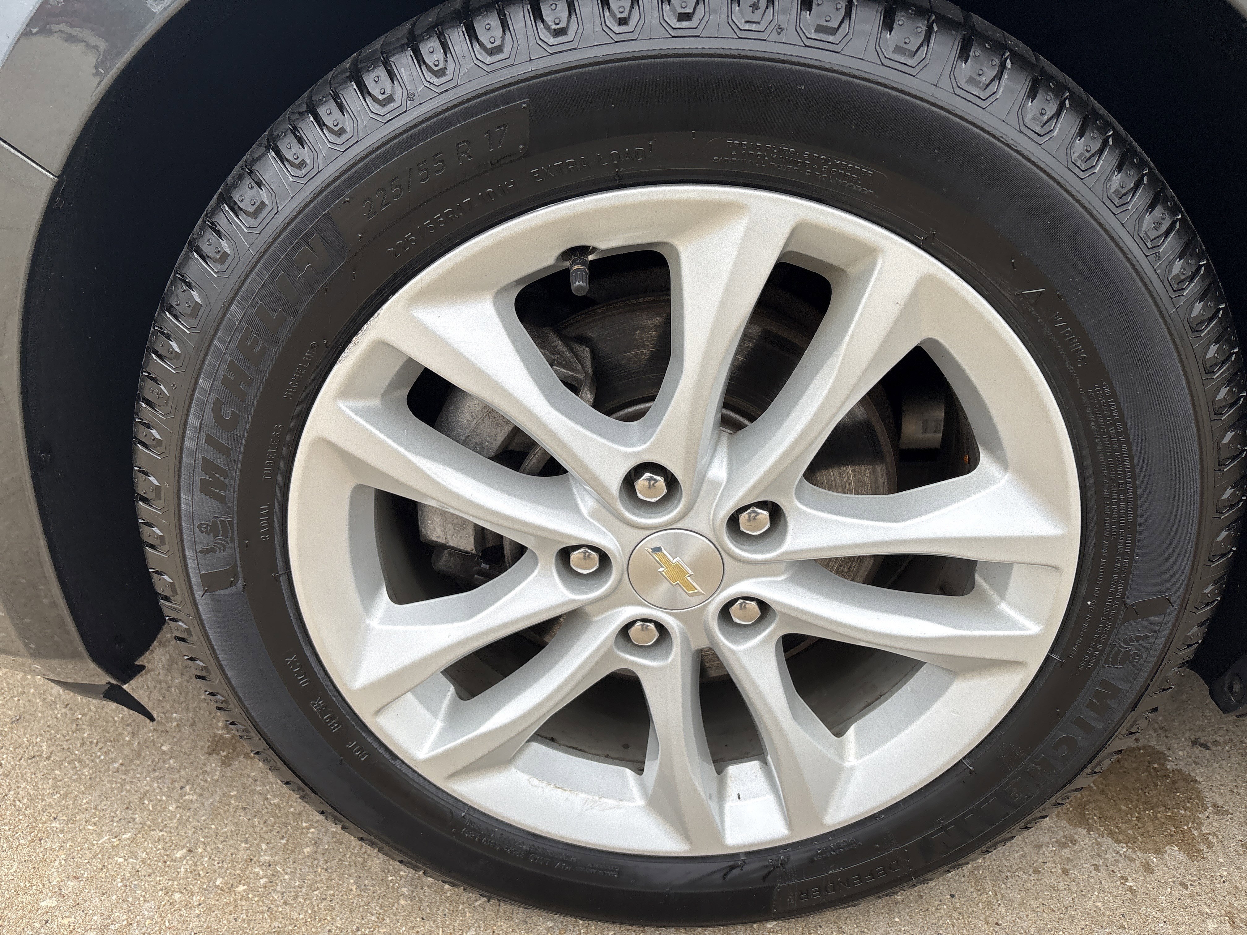 Used 2018 Chevrolet Malibu LT image 9