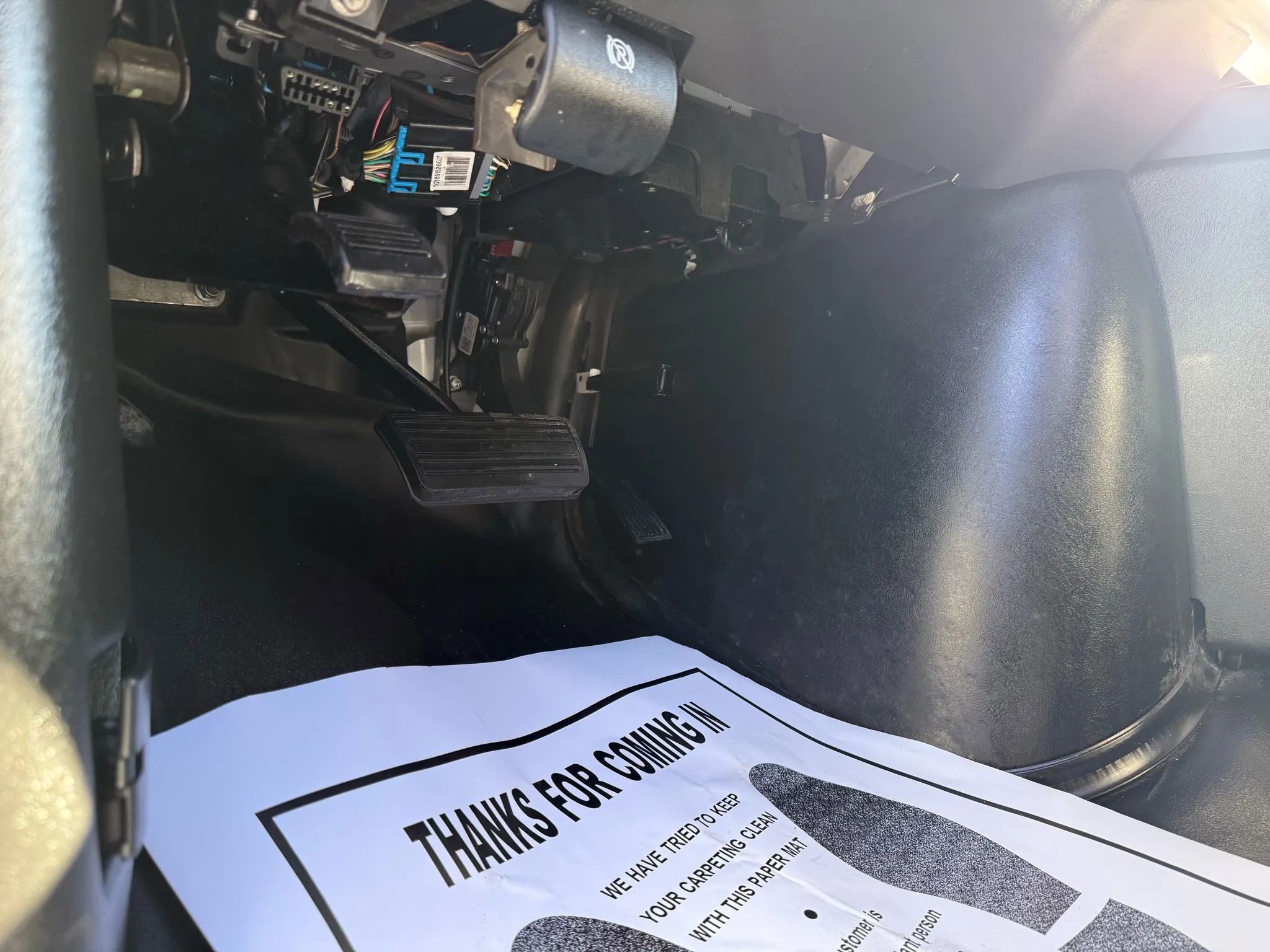 Used 2022 GMC Savana 2500 w/ Communications Package image 36