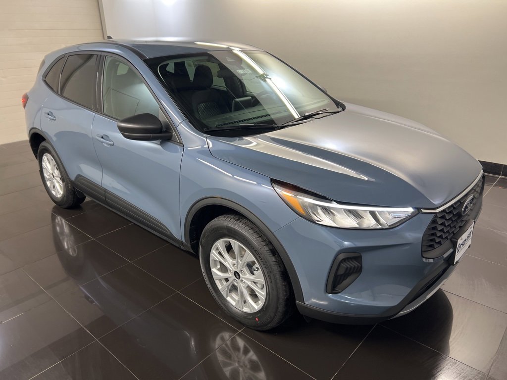 New 2026 Ford Escape Active w/ Cold Weather Package