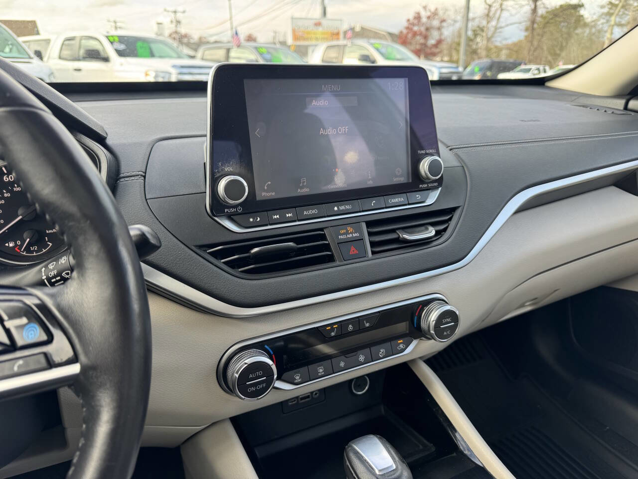 Used 2020 Nissan Altima 2.5 SV image 21