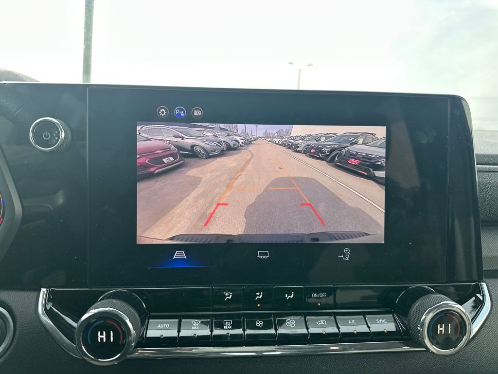 Used 2025 Chevrolet Colorado Trail Boss image 18