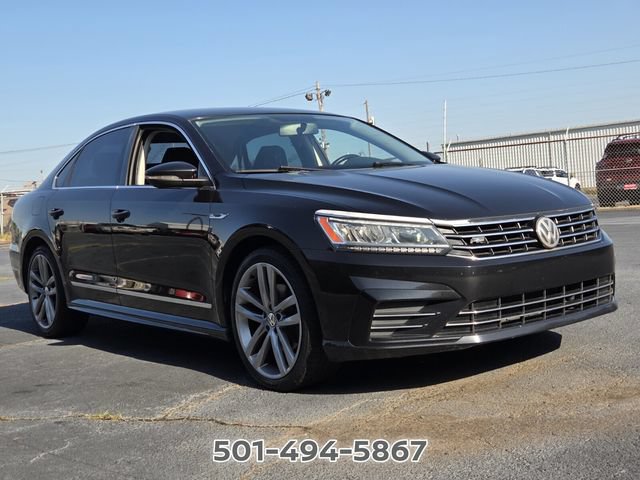 Used 2017 Volkswagen Passat 1.8T R-Line w/ R-Line Lighting Package FWD image 7
