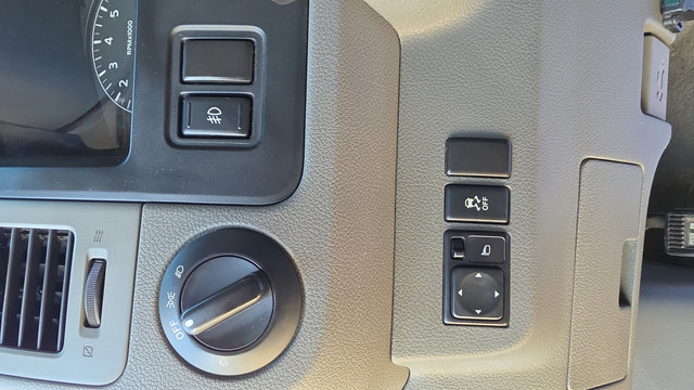 Used 2017 Nissan NV 3500 SL RWD image 19