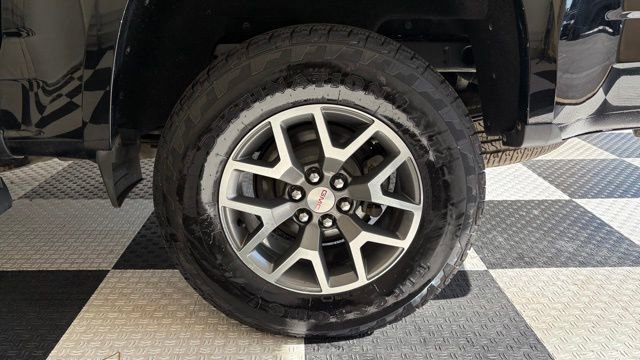 Used 2016 GMC Canyon SLE w/ All Terrain Adventure Package image 10