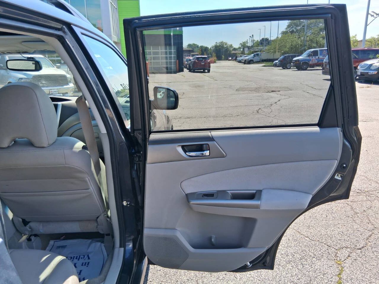 Used 2010 Subaru Forester 2.5X Limited AWD/4WD image 17
