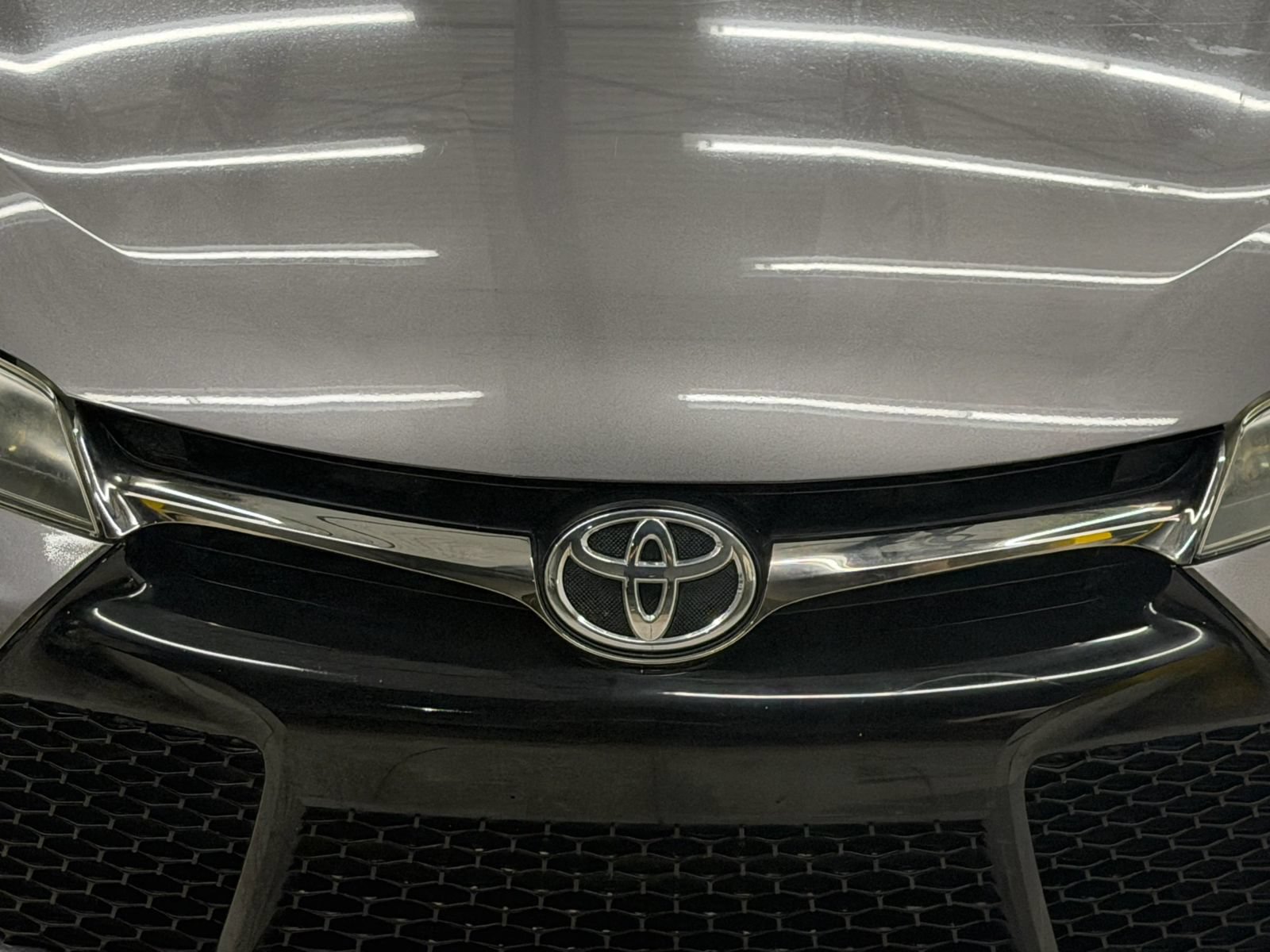 Used 2016 Toyota Camry SE FWD image 5