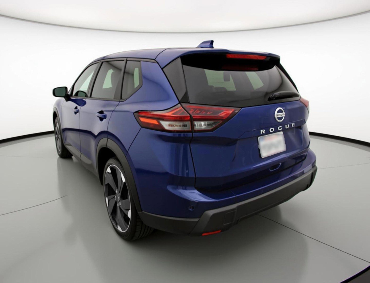 Used 2025 Nissan Rogue SV image 6