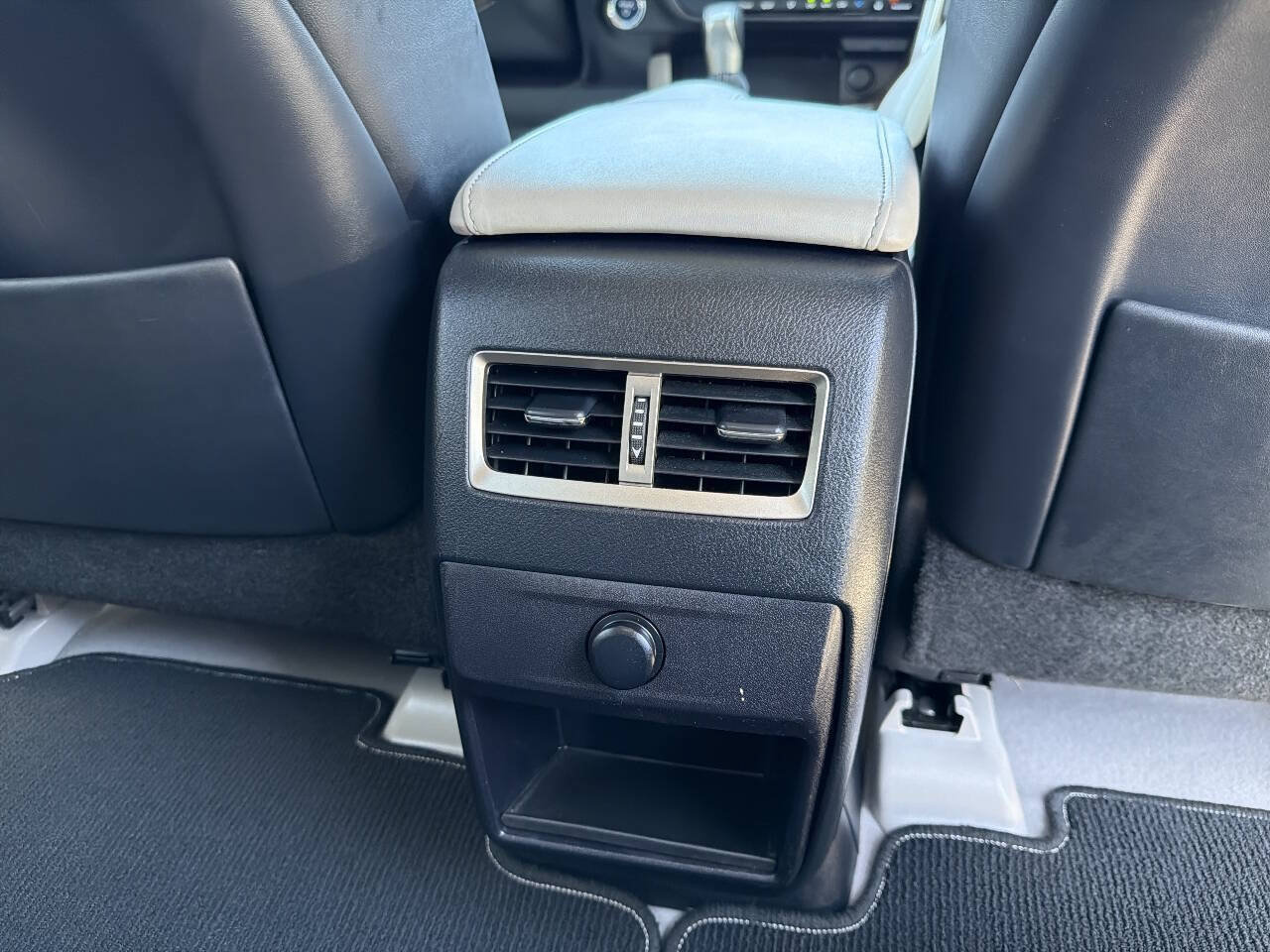 Used 2017 Lexus RX 450h AWD w/ Cold Weather Package image 30