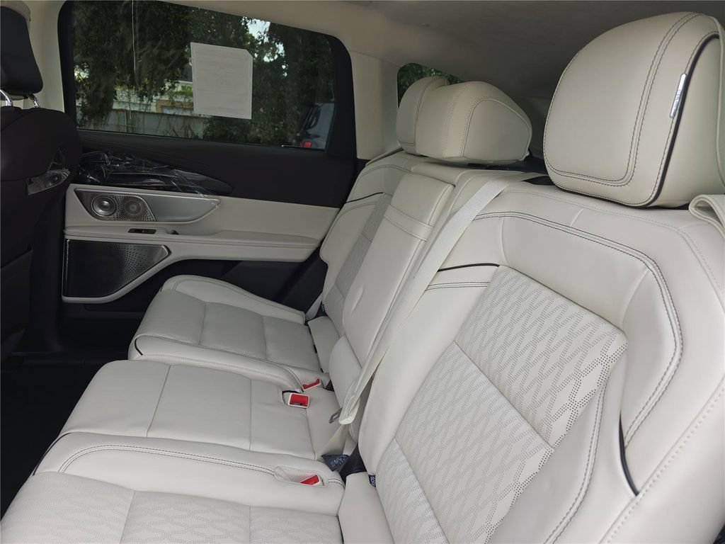 New 2026 Lincoln Nautilus Black Label AWD/4WD image 12