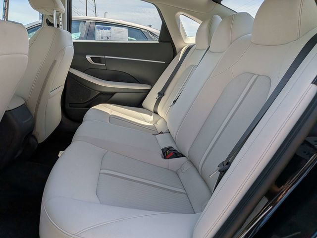 Used 2026 Hyundai Sonata SE FWD image 14