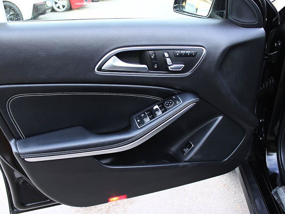 Used 2018 Mercedes-Benz GLA 250 image 8