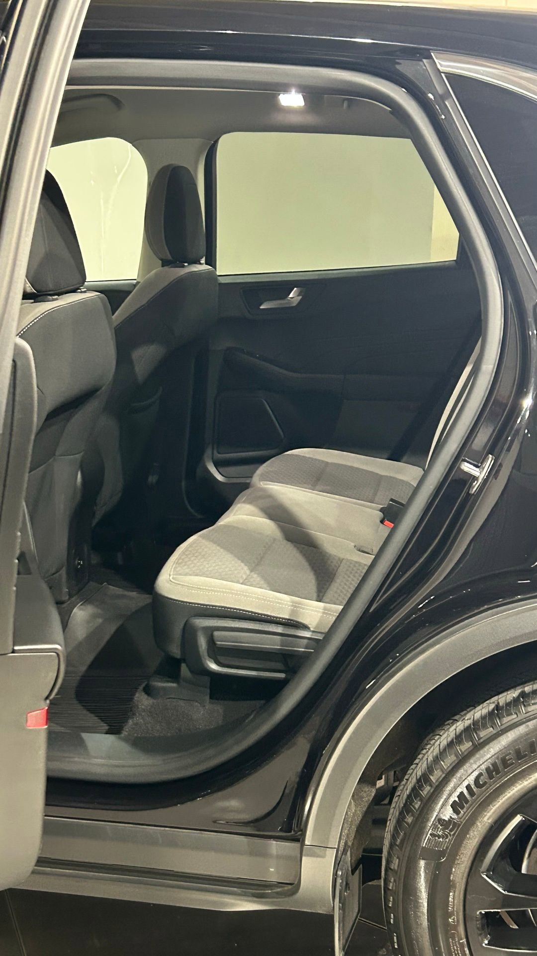 Used 2021 Ford Escape SE FWD image 38