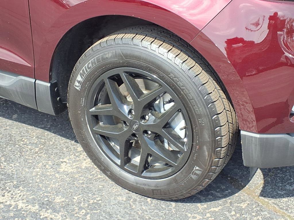 Certified 2023 Ford Edge SEL w/ Convenience Package image 28