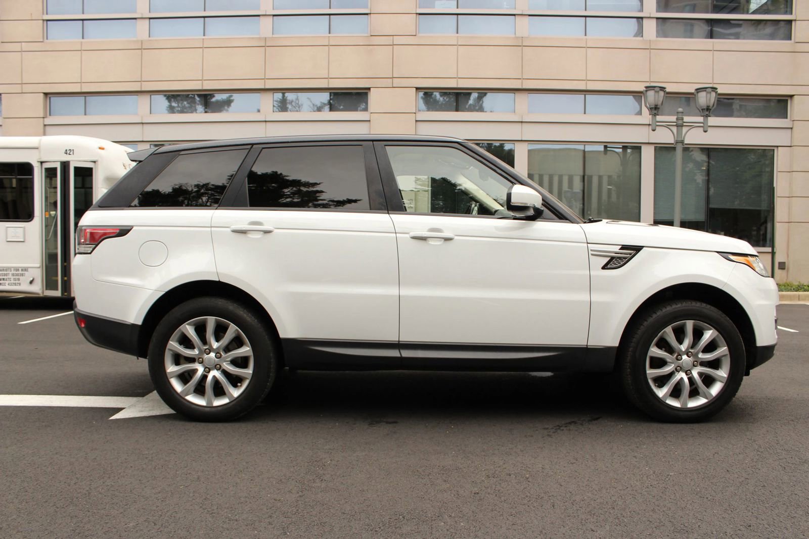 Used 2016 Land Rover Range Rover Sport HSE AWD/4WD image 6