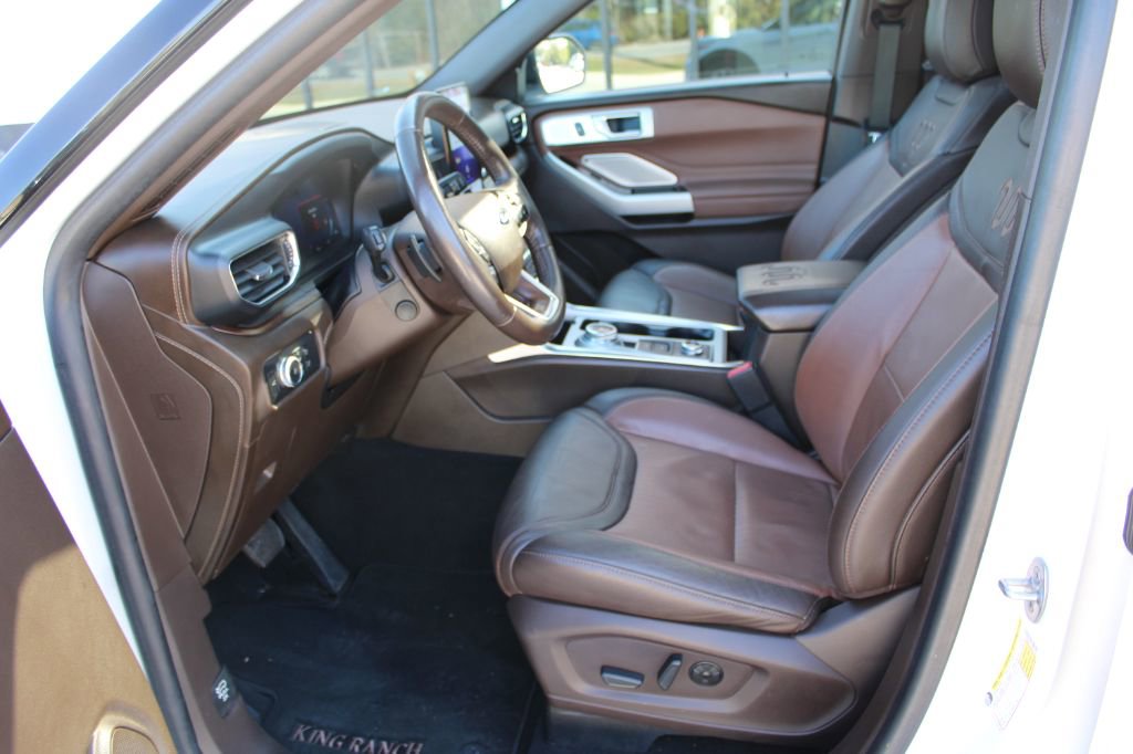 Used 2021 Ford Explorer King Ranch w/ Premium Technology Package image 10