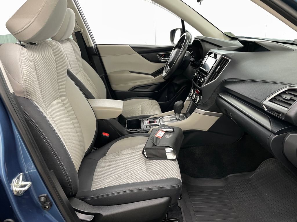 Used 2022 Subaru Forester Premium AWD/4WD image 38