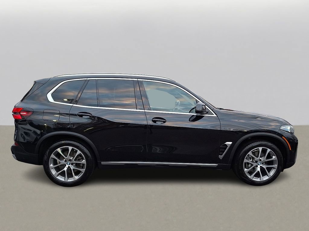Certified 2024 BMW X5 xDrive40i image 3